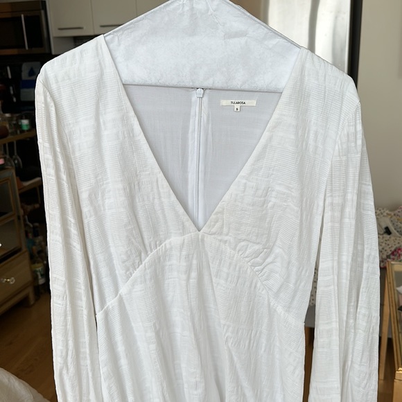 Ryland Dress in Ivory By Tularosa Size Small - Picture 3 of 10